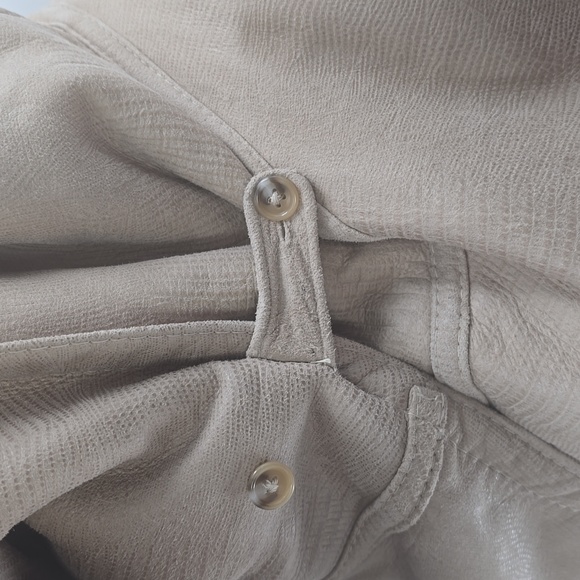 POITRAS SHEARLING LEATHER Elegant Women's Coat - Picture 11 of 15